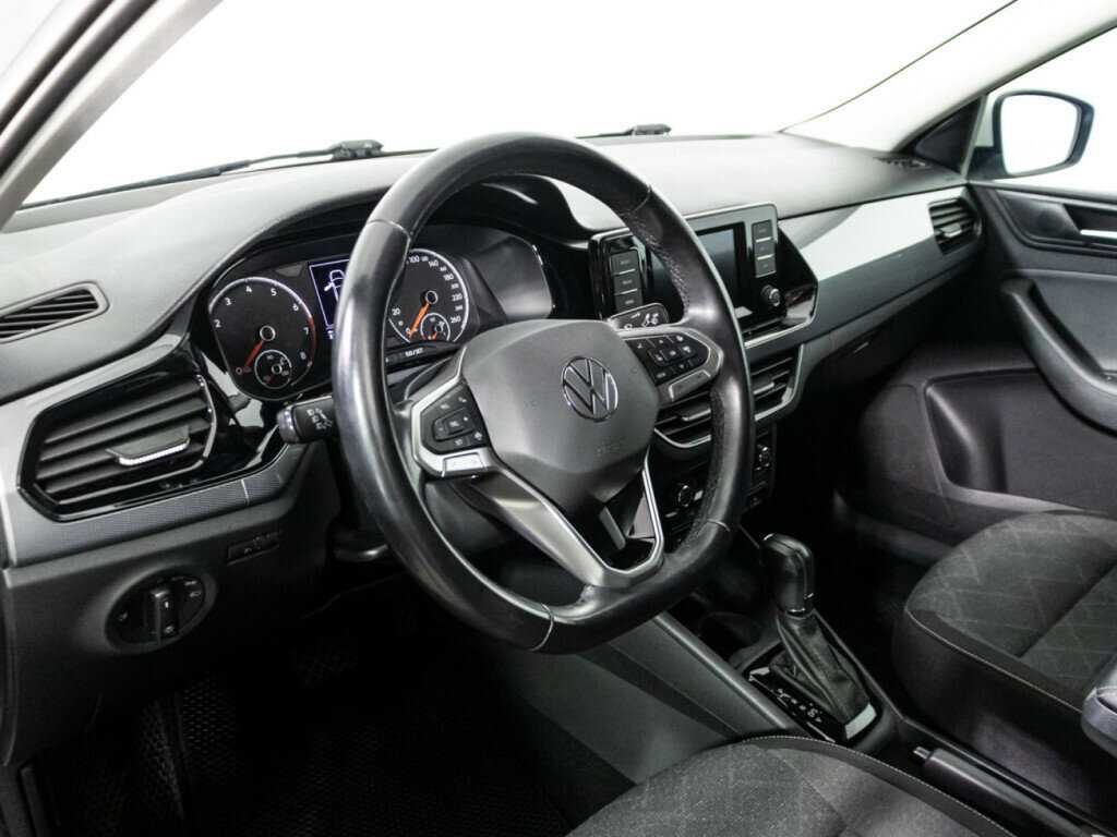 Купить Volkswagen Polo с пробегом. Фото: #10