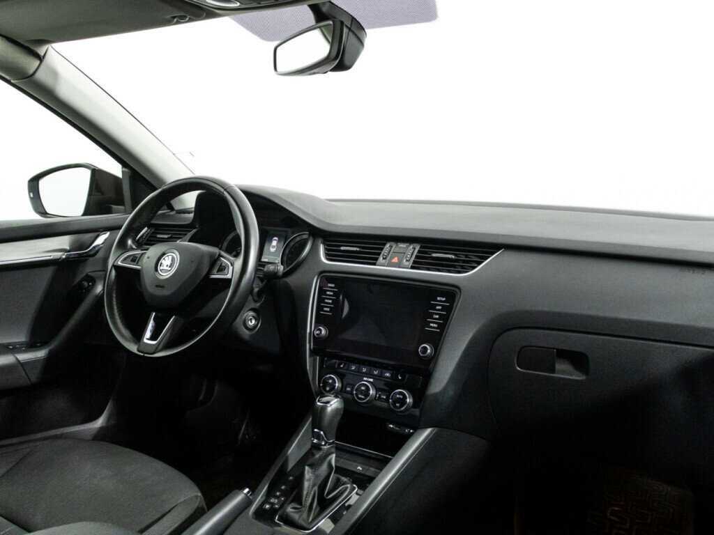 Купить Skoda Octavia с пробегом. Фото: #8