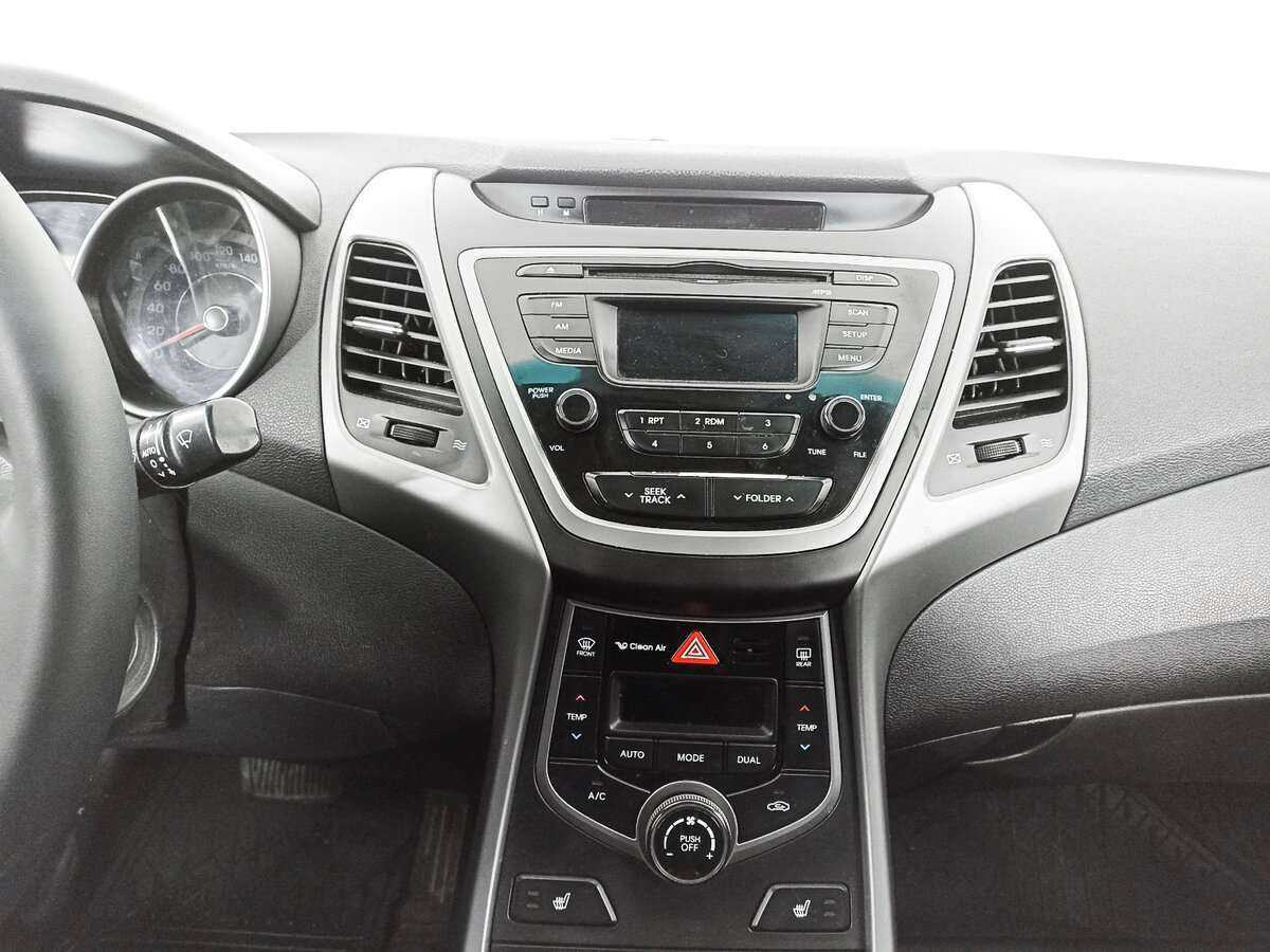 Купить Hyundai Elantra с пробегом. Фото: #12