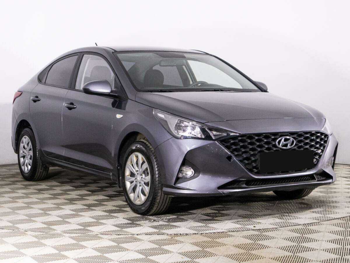 Купить Hyundai Solaris с пробегом. Фото: #2