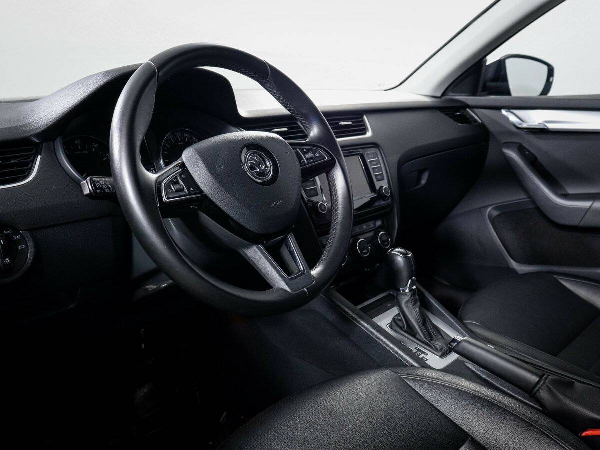 Купить Skoda Octavia с пробегом. Фото: #13