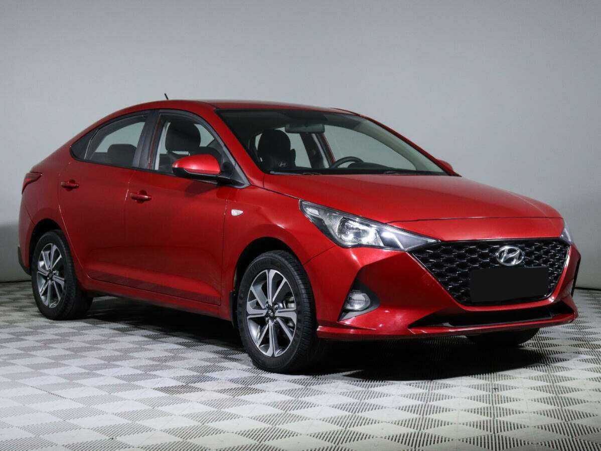Купить Hyundai Solaris с пробегом. Фото: #2