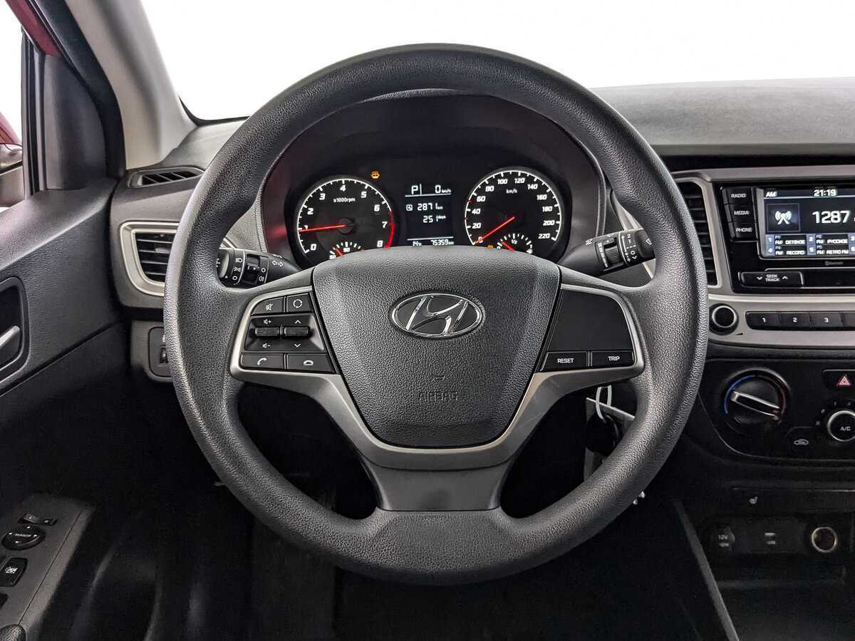 Купить Hyundai Solaris с пробегом. Фото: #21