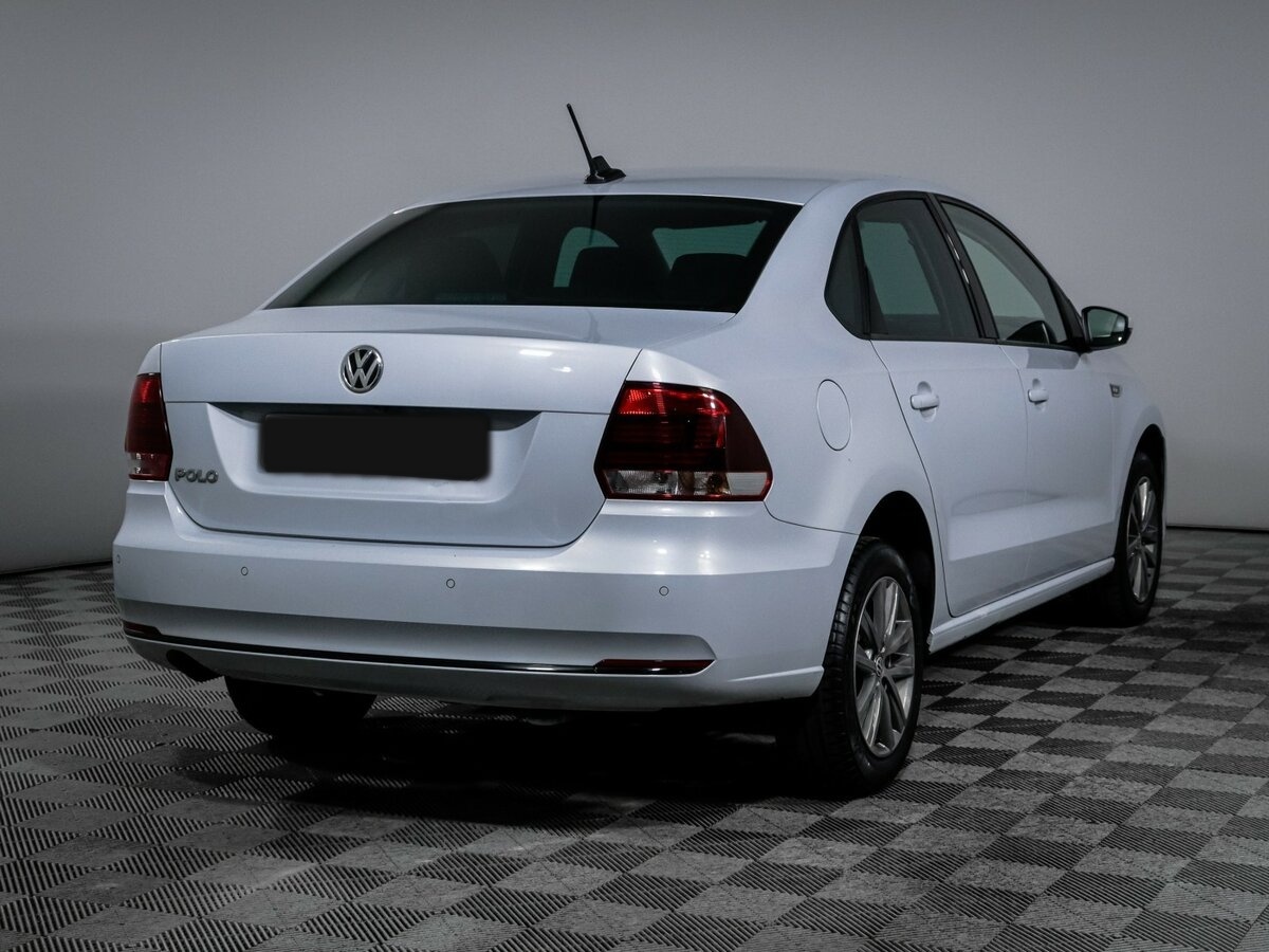 Купить Volkswagen Polo с пробегом. Фото: #3