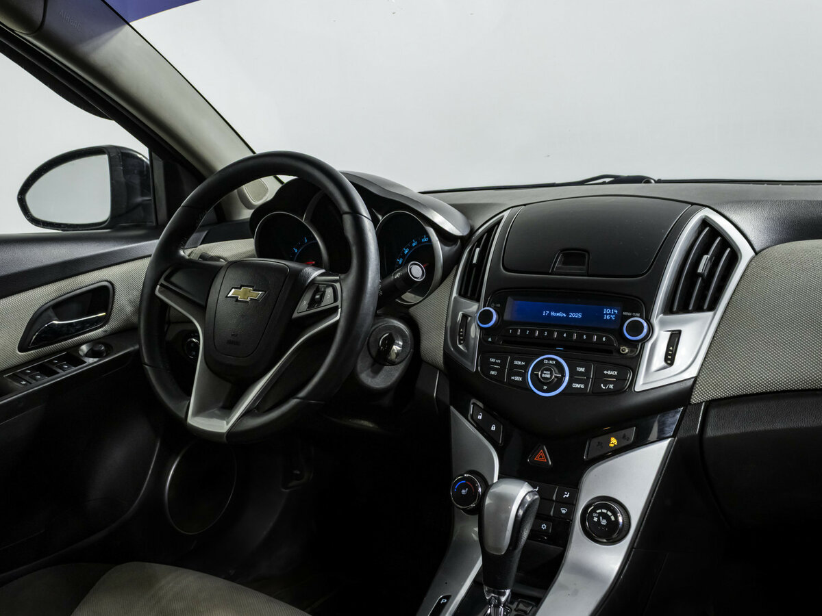 Купить Chevrolet Cruze с пробегом. Фото: #6