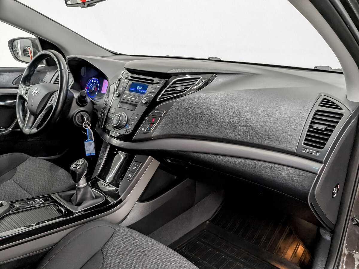 Купить Hyundai i40 с пробегом. Фото: #10