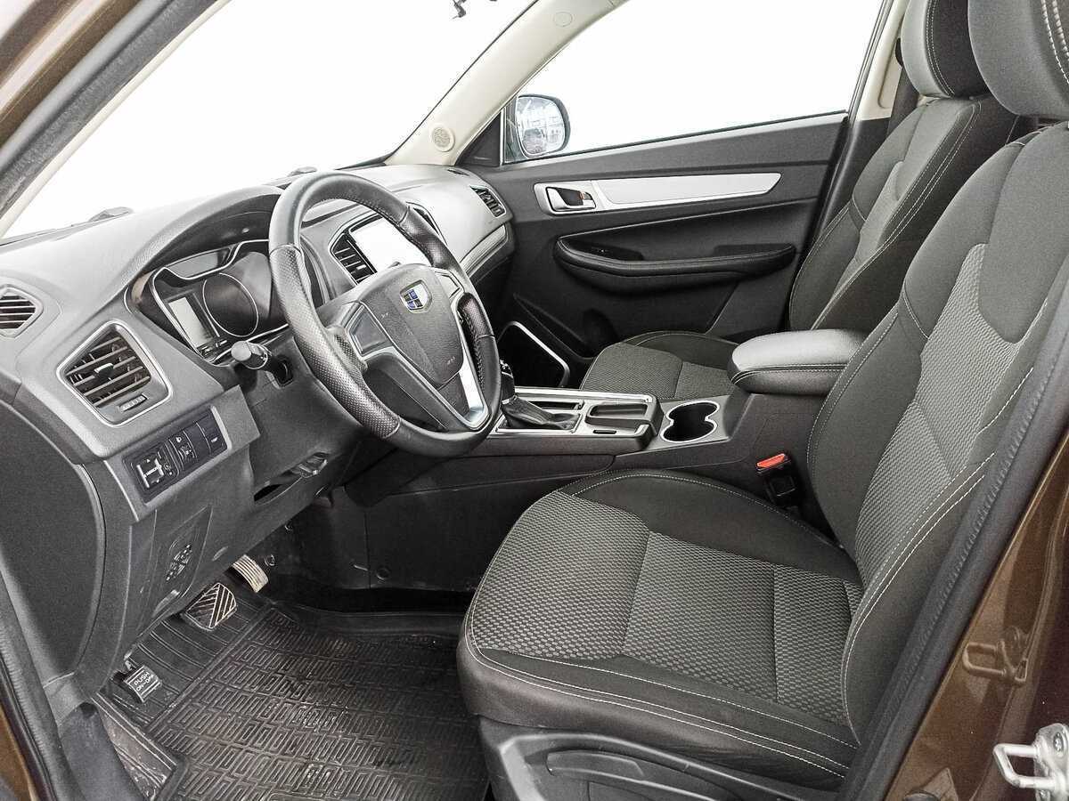 Купить Geely Emgrand X7 с пробегом. Фото: #13