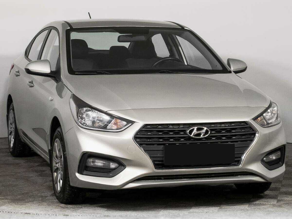 Купить Hyundai Solaris с пробегом. Фото: #2