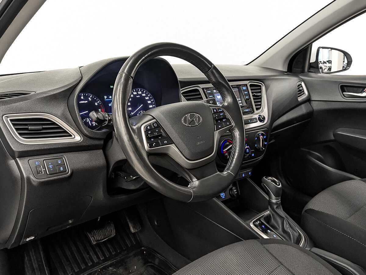 Купить Hyundai Solaris с пробегом. Фото: #12