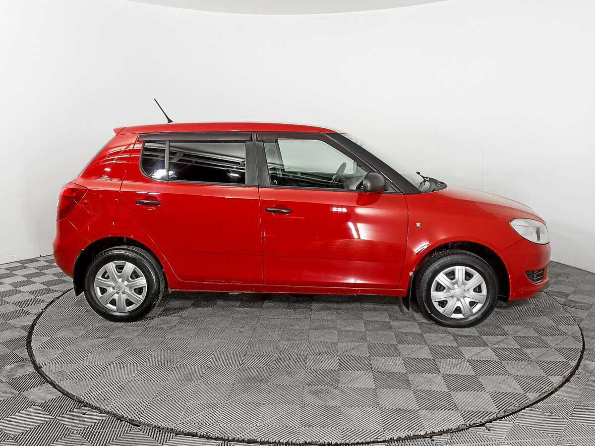 Купить Skoda Fabia с пробегом. Фото: #3