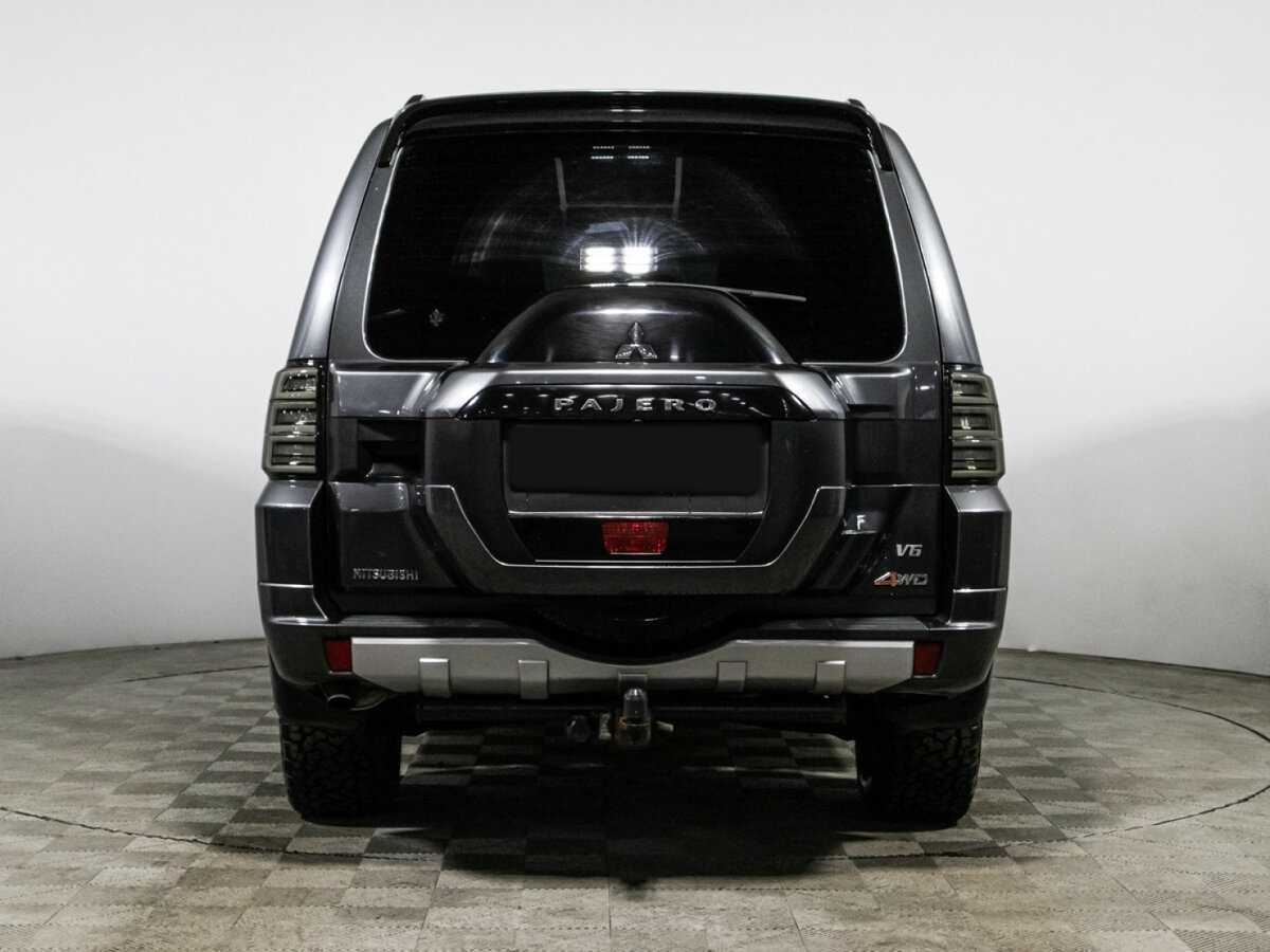 Купить Mitsubishi Pajero с пробегом. Фото: #5