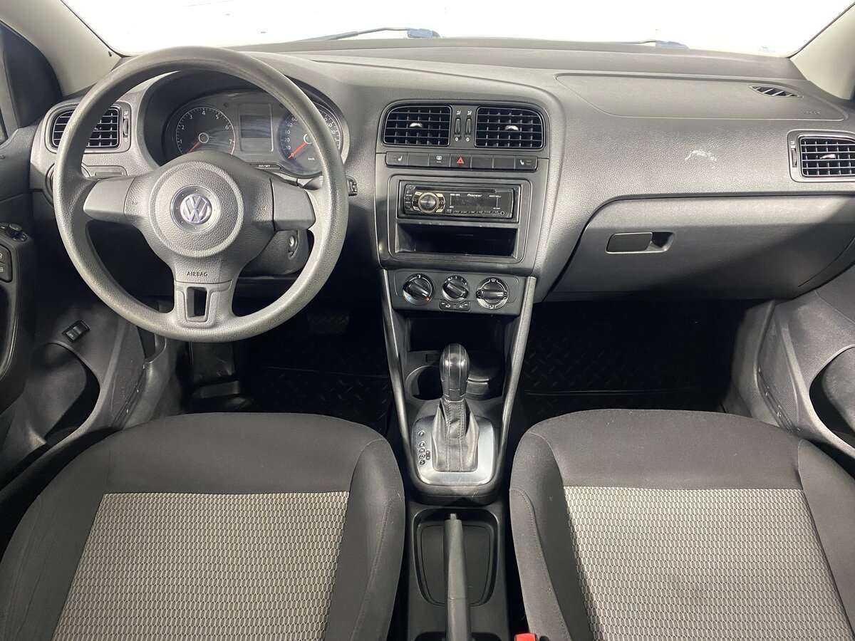 Купить Volkswagen Polo с пробегом. Фото: #8