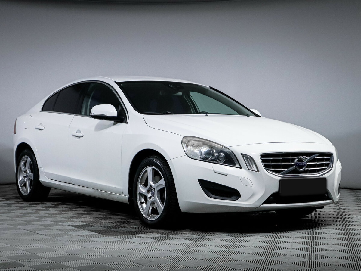Купить Volvo S60 с пробегом. Фото: #2