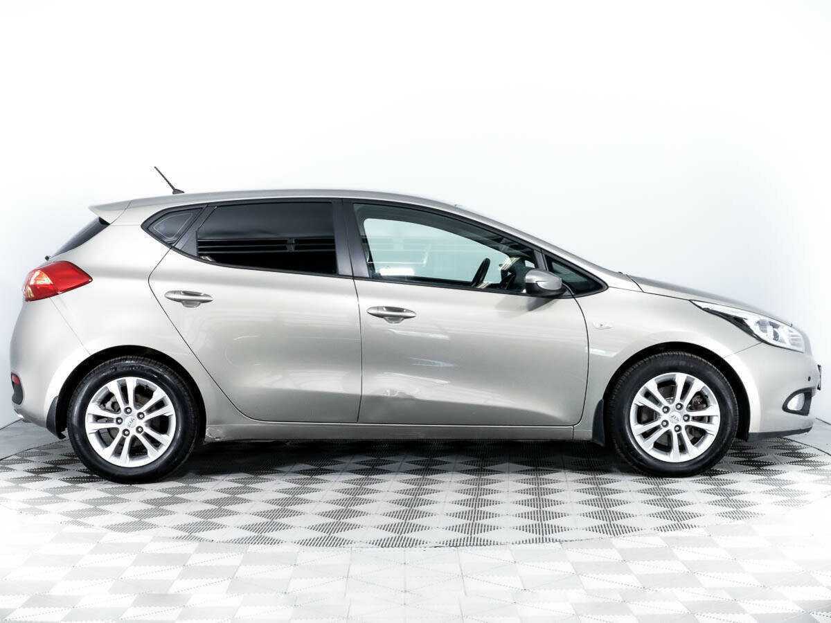 Купить Kia Ceed с пробегом. Фото: #3