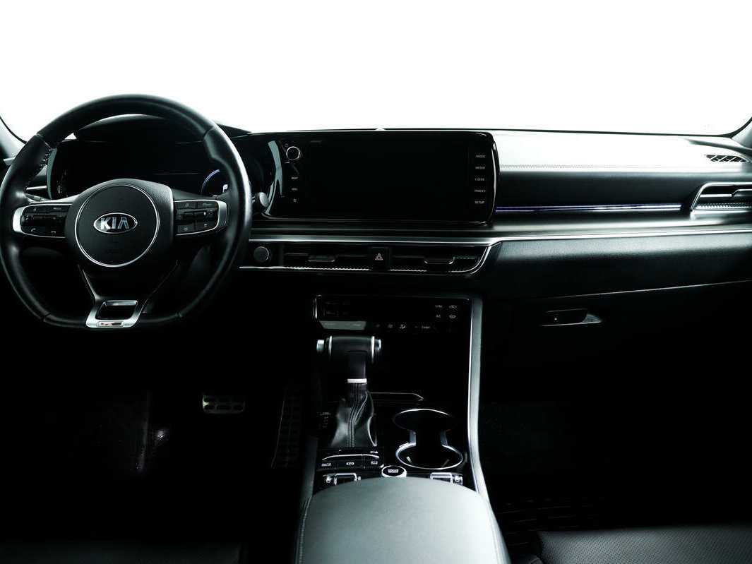Купить Kia K5 с пробегом. Фото: #10