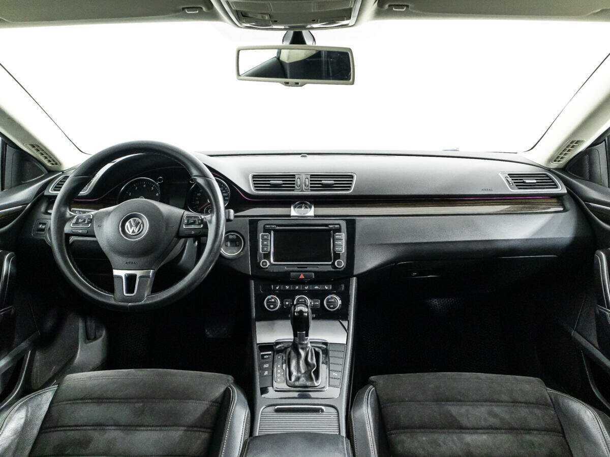 Купить Volkswagen Passat CC с пробегом. Фото: #12