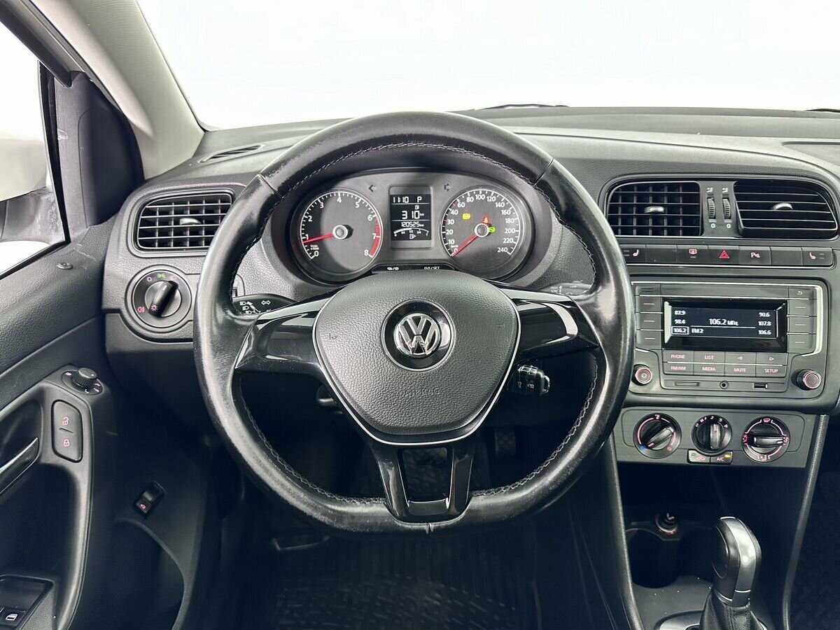 Купить Volkswagen Polo с пробегом. Фото: #9