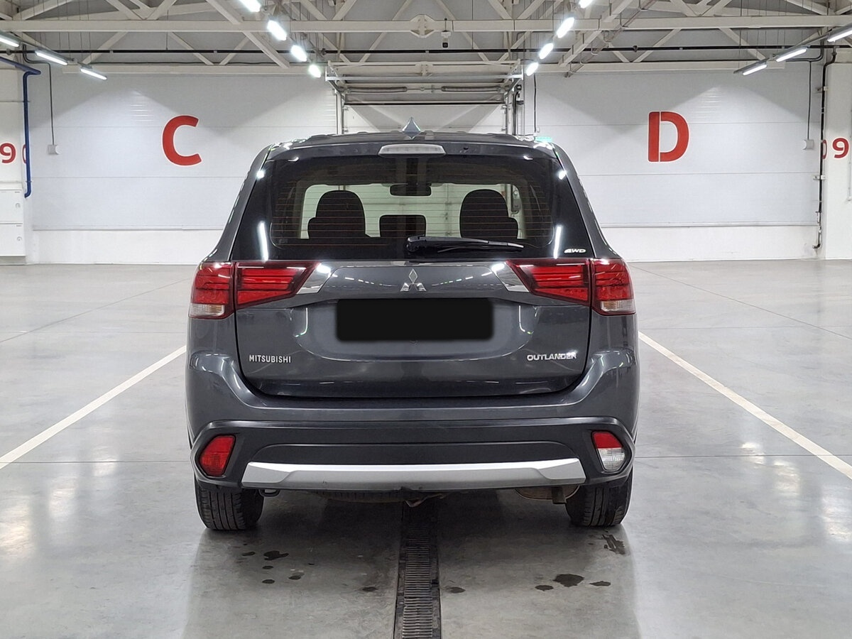 Купить Mitsubishi Outlander с пробегом. Фото: #5