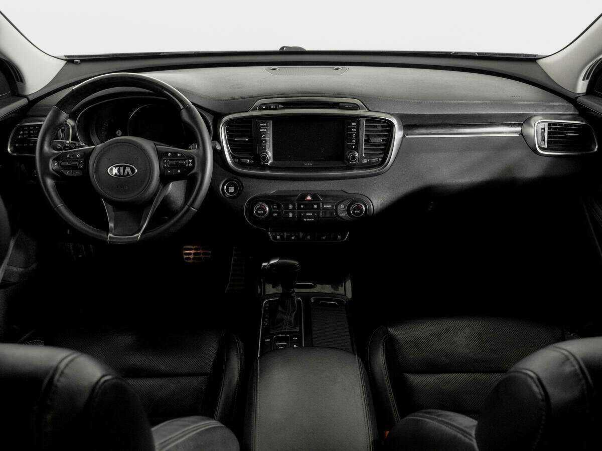 Купить Kia Sorento с пробегом. Фото: #10