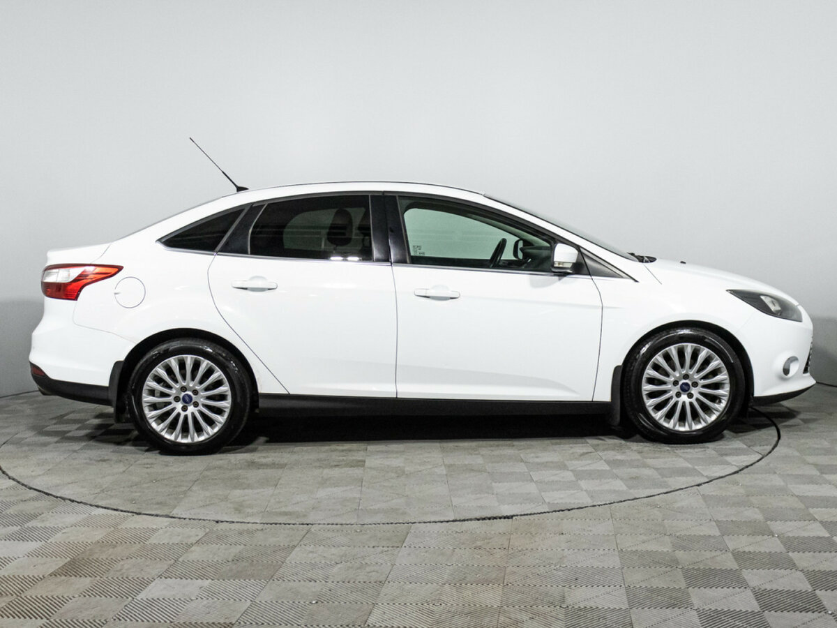 Купить Ford Focus с пробегом. Фото: #3