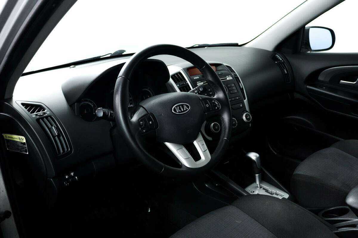 Купить Kia Ceed с пробегом. Фото: #12