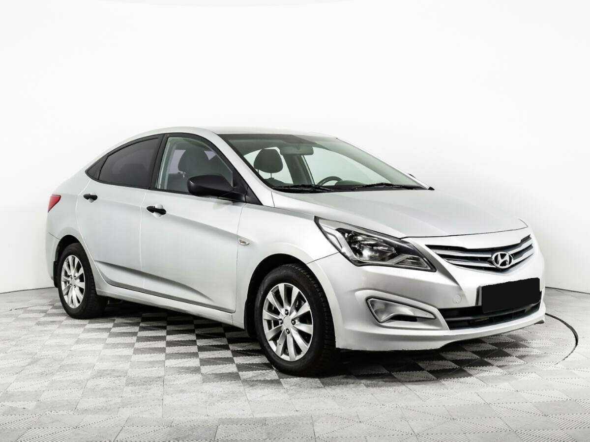 Купить Hyundai Solaris с пробегом. Фото: #2