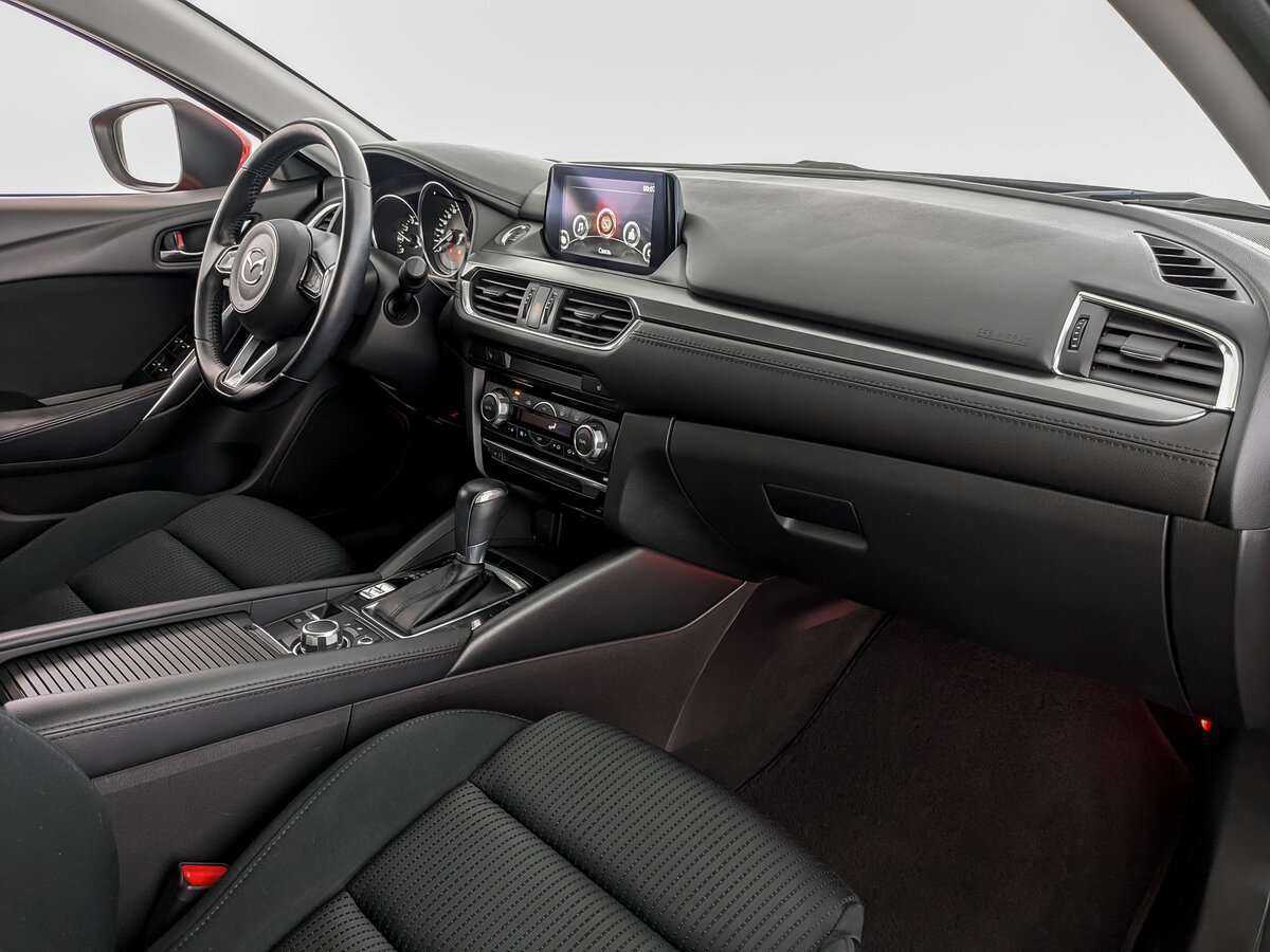 Купить Mazda 6 с пробегом. Фото: #10