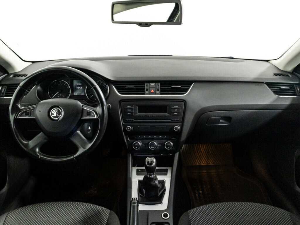 Купить Skoda Octavia с пробегом. Фото: #12
