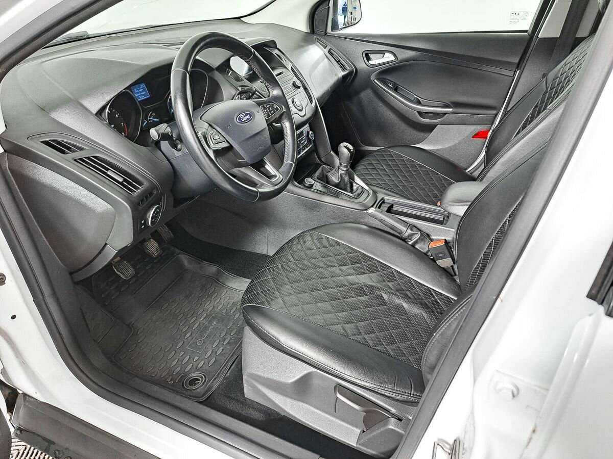Купить Ford Focus с пробегом. Фото: #15