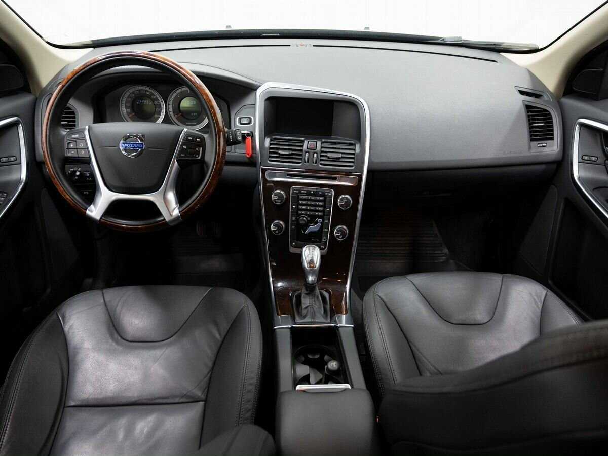 Купить Volvo XC60 с пробегом. Фото: #12