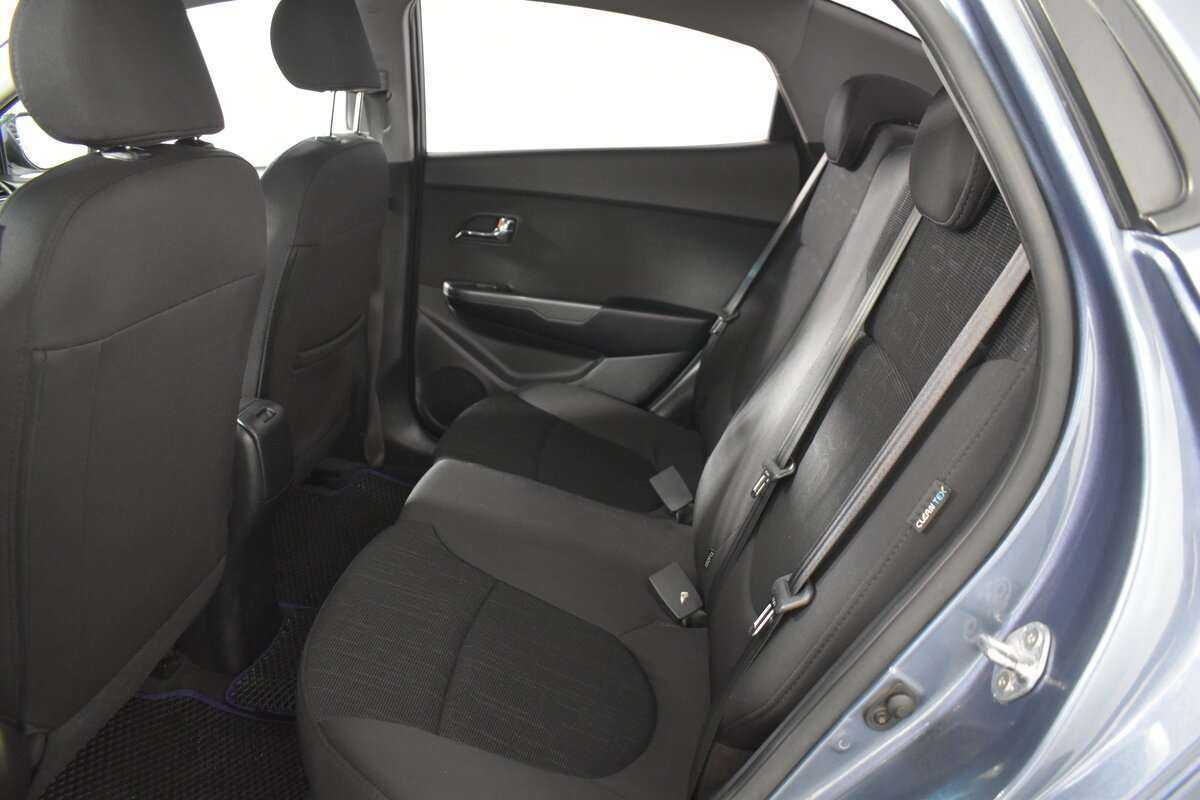 Купить Kia Rio с пробегом. Фото: #6
