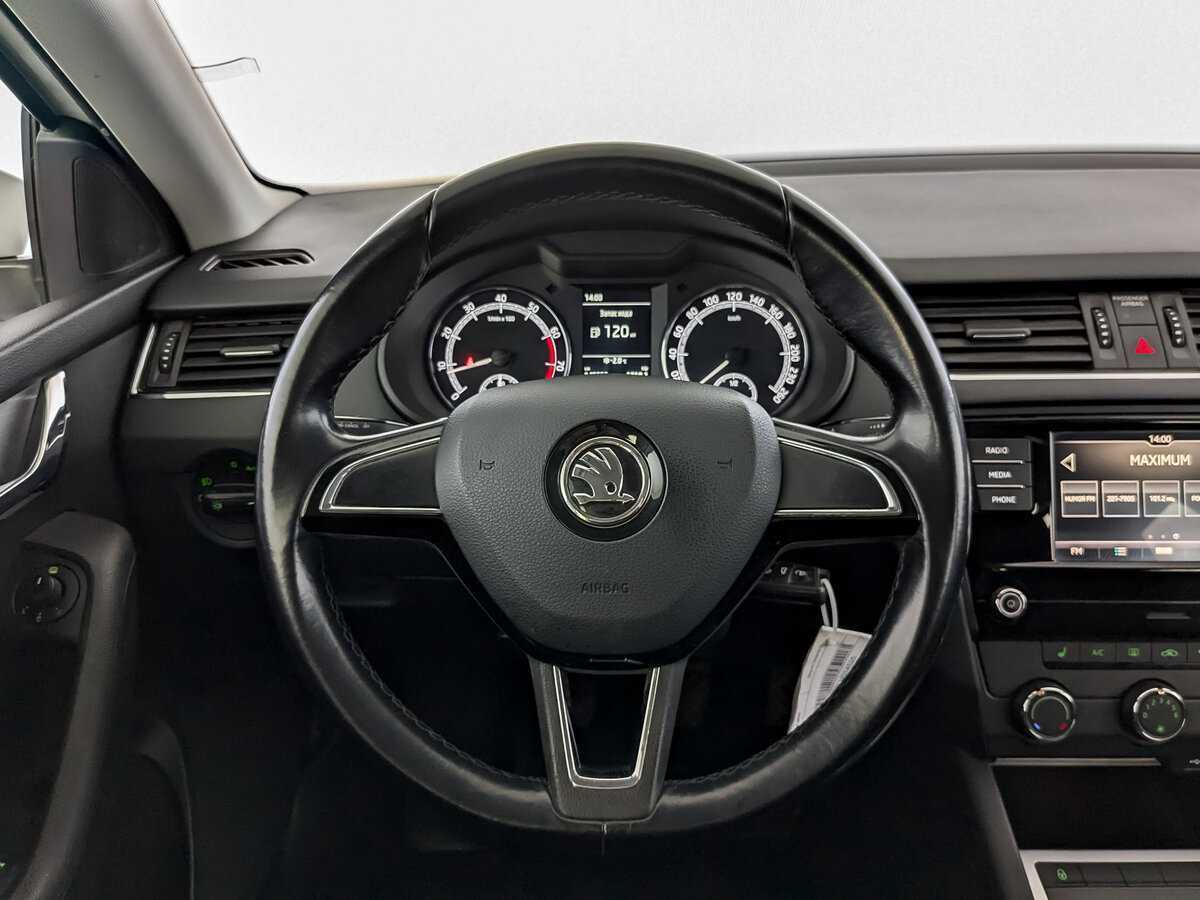 Купить Skoda Octavia с пробегом. Фото: #18