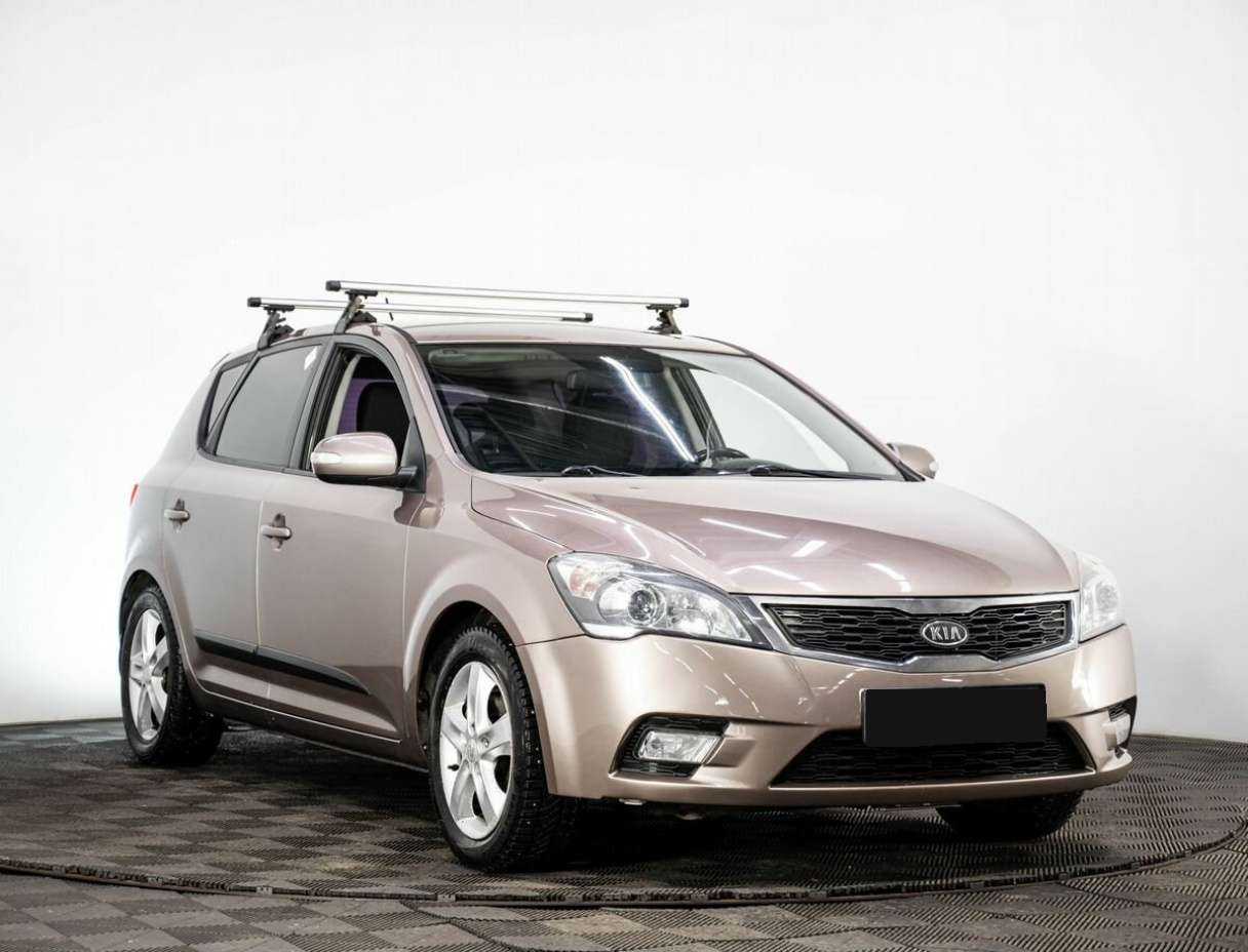 Купить Kia Ceed с пробегом. Фото: #2