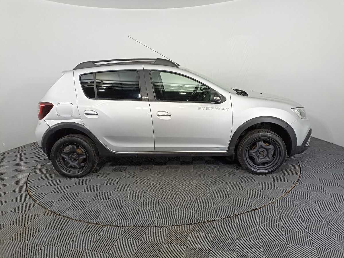 Купить Renault Sandero с пробегом. Фото: #3