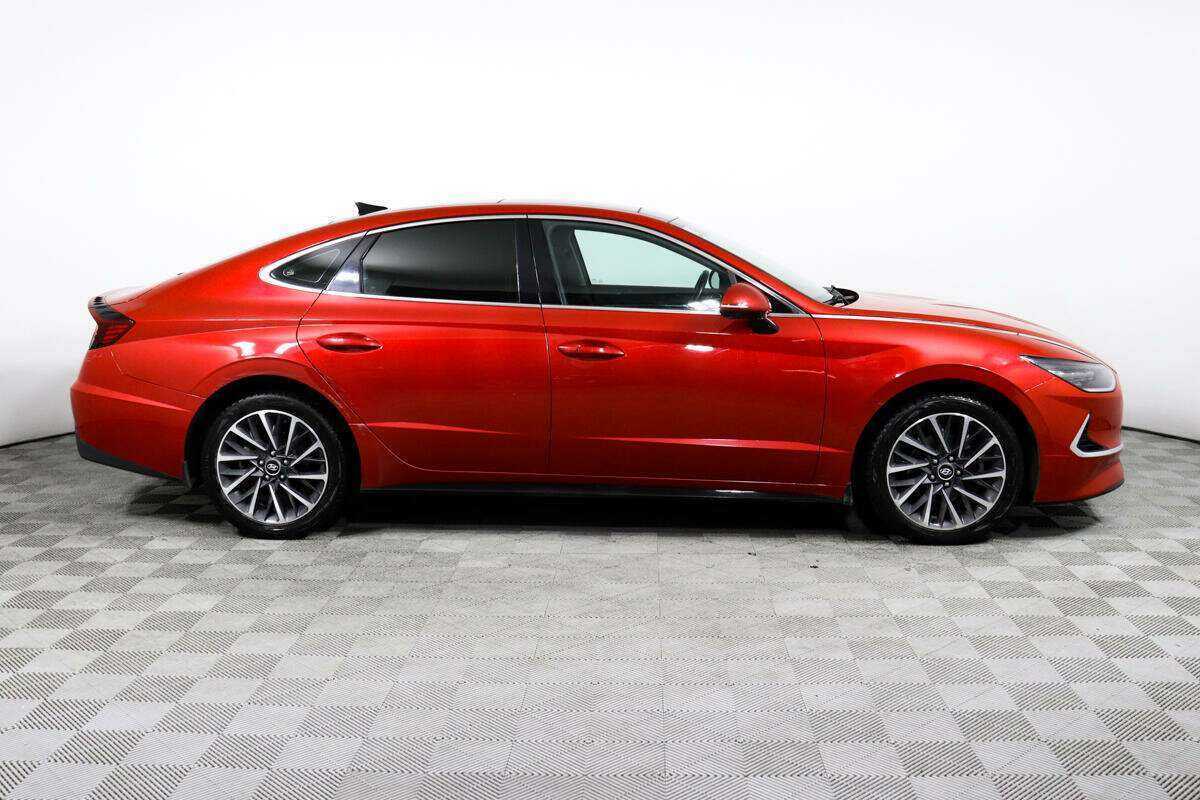 Купить Hyundai Sonata с пробегом. Фото: #3