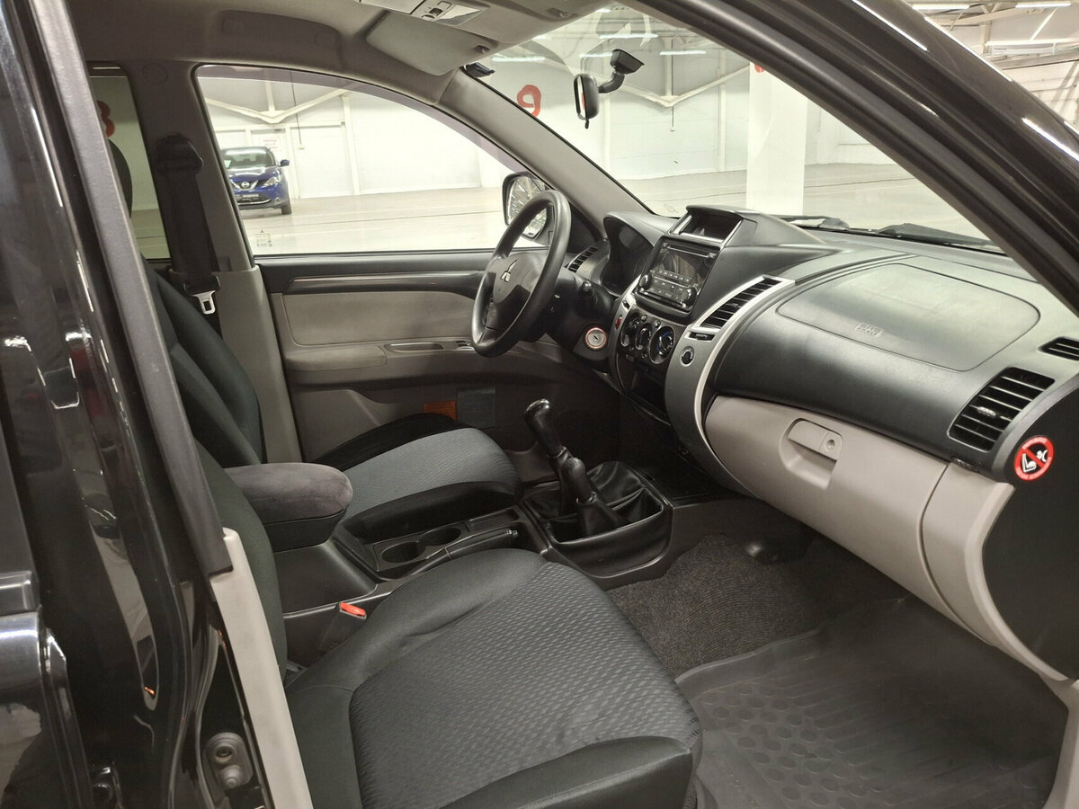 Купить Mitsubishi Pajero Sport с пробегом. Фото: #10