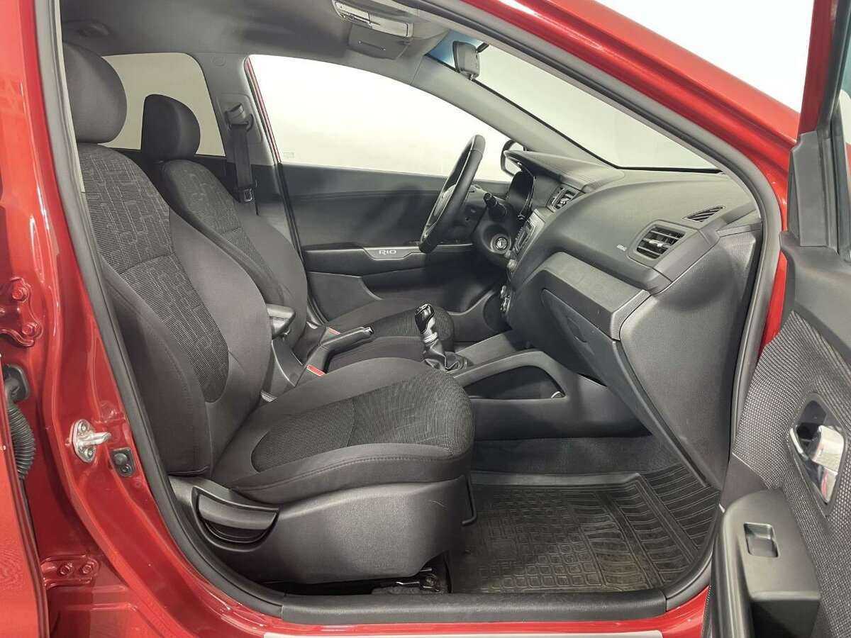 Купить Kia Rio с пробегом. Фото: #13