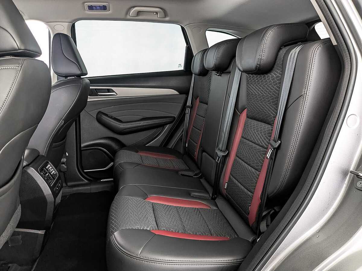 Купить Haval F7 с пробегом. Фото: #16