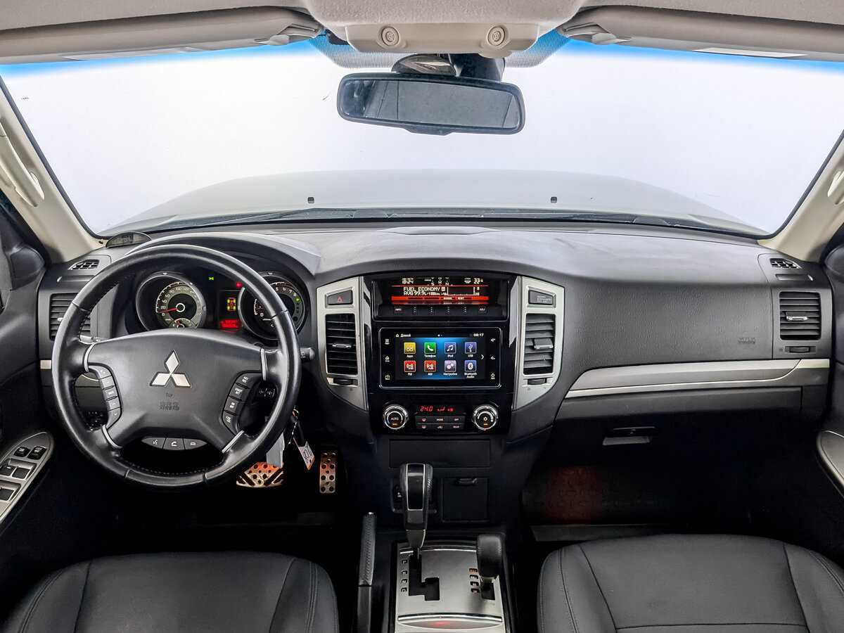Купить Mitsubishi Pajero с пробегом. Фото: #13