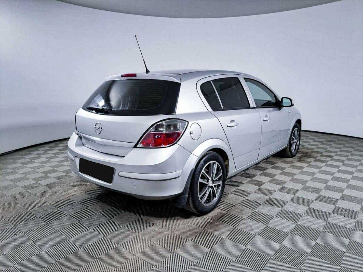 Купить Opel Astra с пробегом. Фото: #4