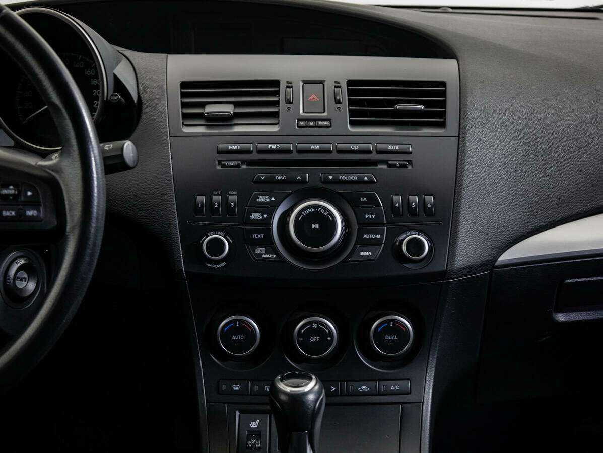 Купить Mazda 3 с пробегом. Фото: #13