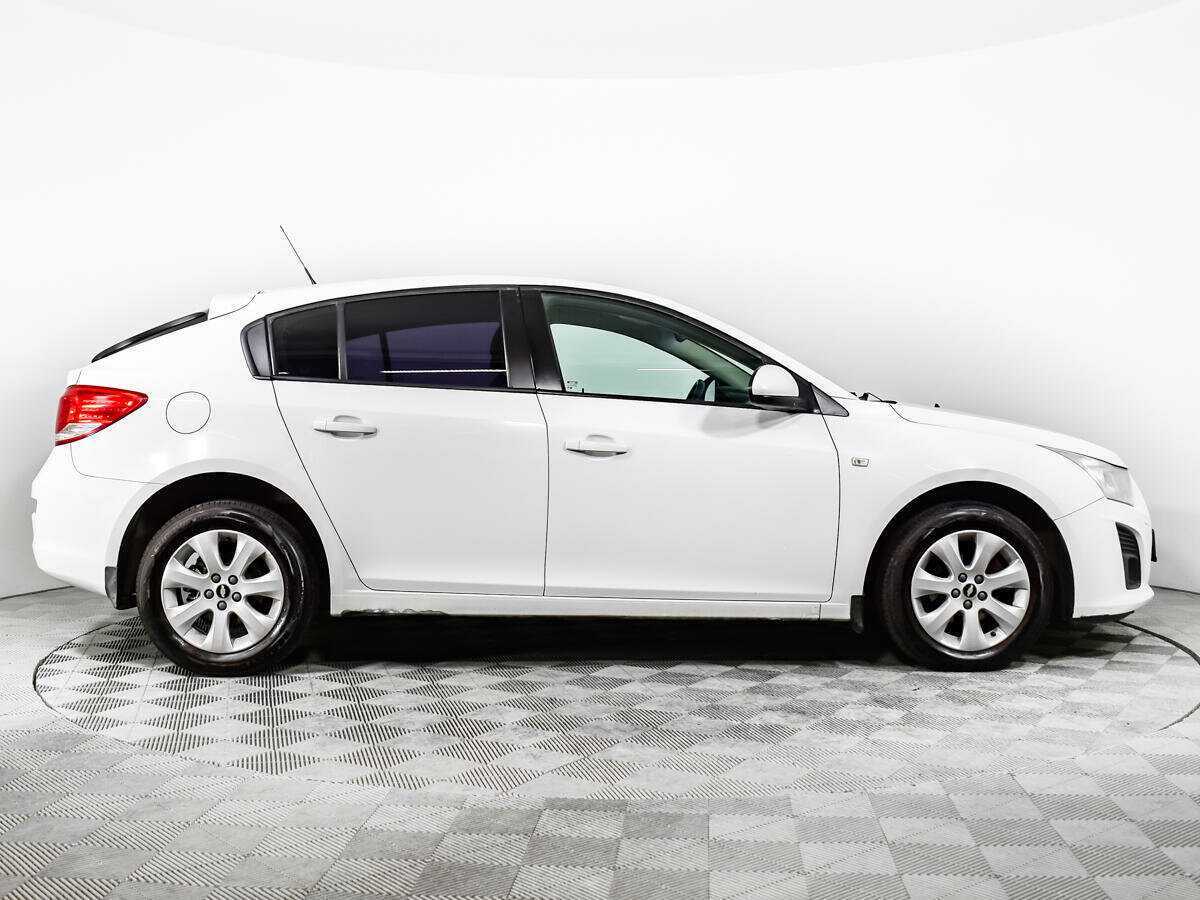 Купить Chevrolet Cruze с пробегом. Фото: #3