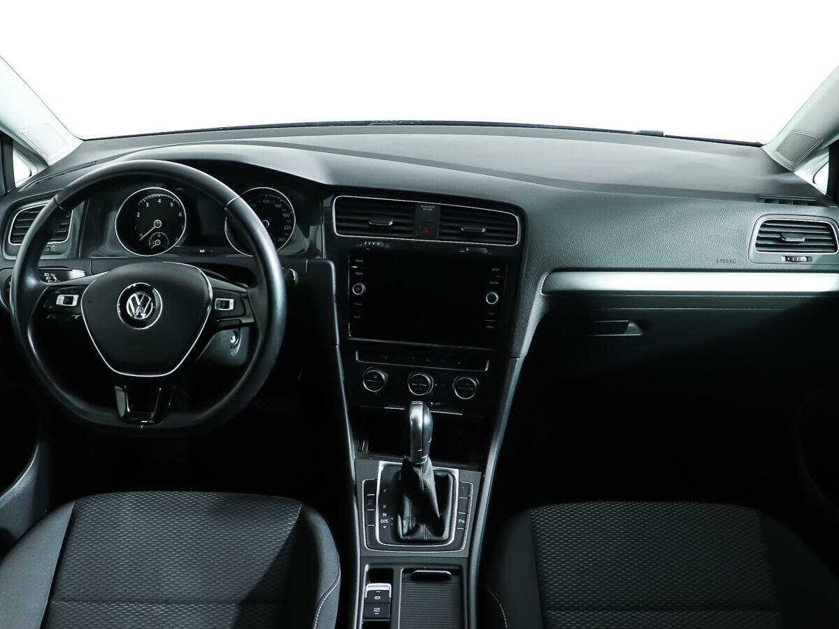 Купить Volkswagen Golf с пробегом. Фото: #11