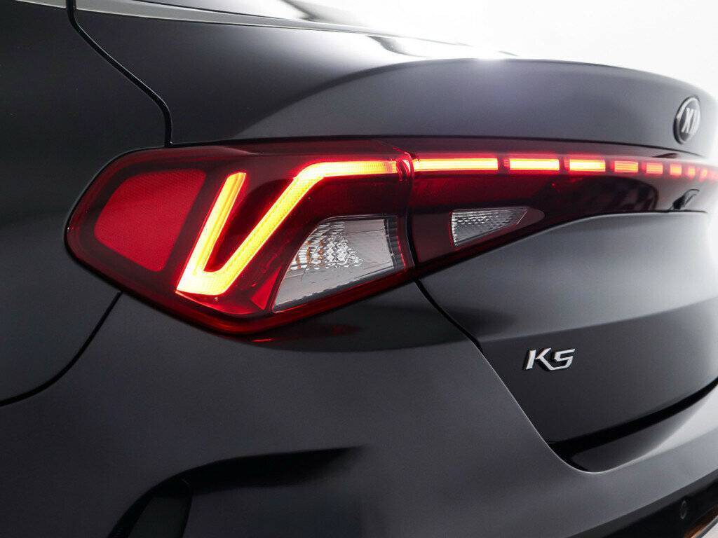 Купить Kia K5 с пробегом. Фото: #24