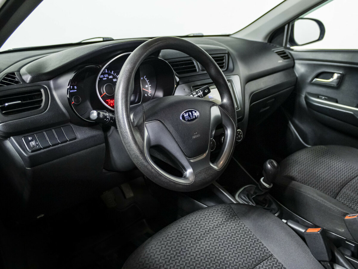 Купить Kia Rio с пробегом. Фото: #9