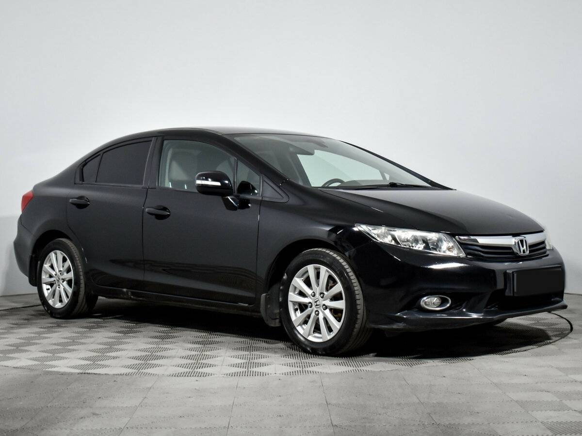 Купить Honda Civic с пробегом. Фото: #2