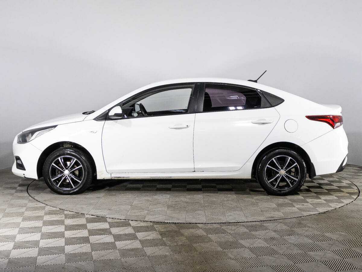 Купить Hyundai Solaris с пробегом. Фото: #7