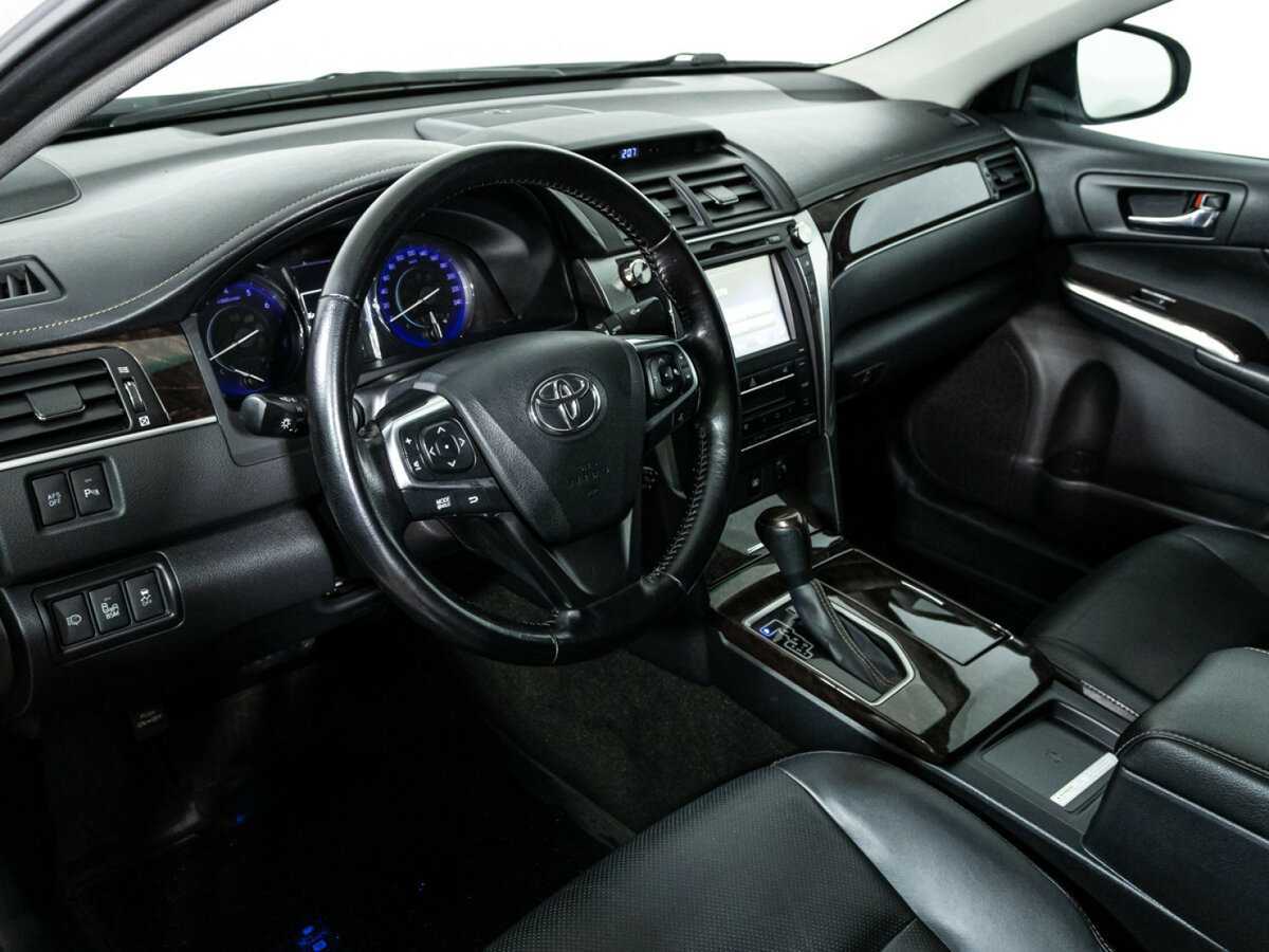 Купить Toyota Camry с пробегом. Фото: #10