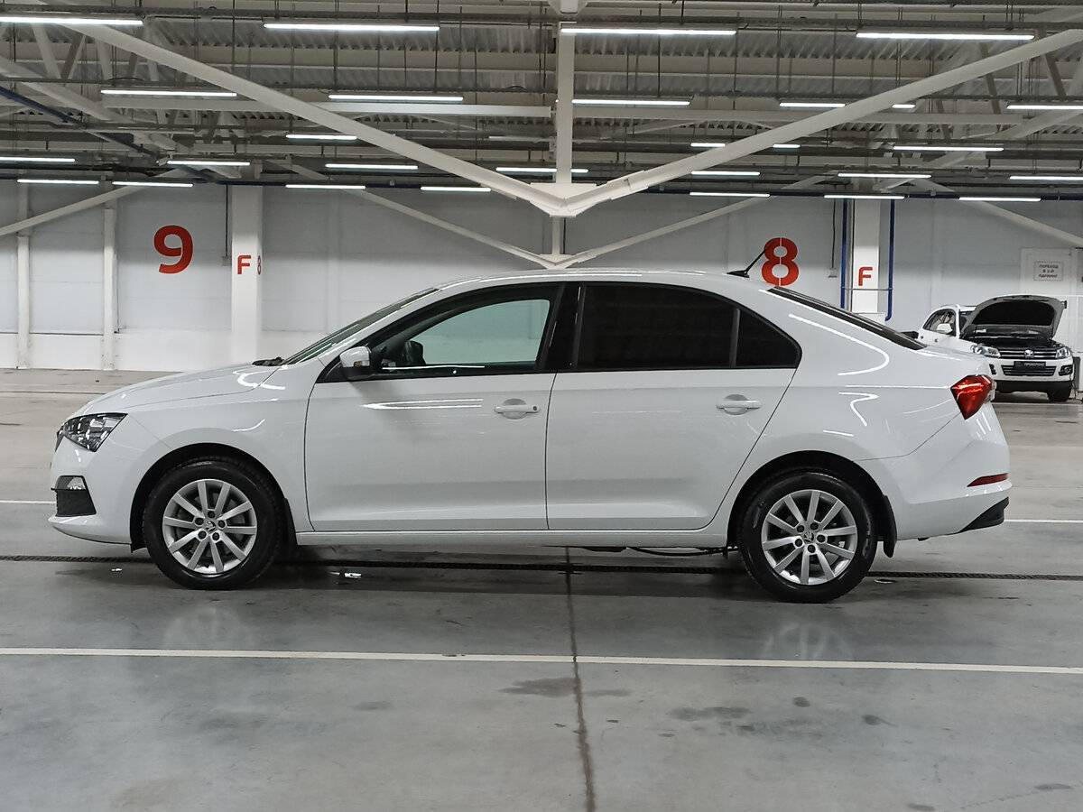 Купить Skoda Rapid с пробегом. Фото: #7