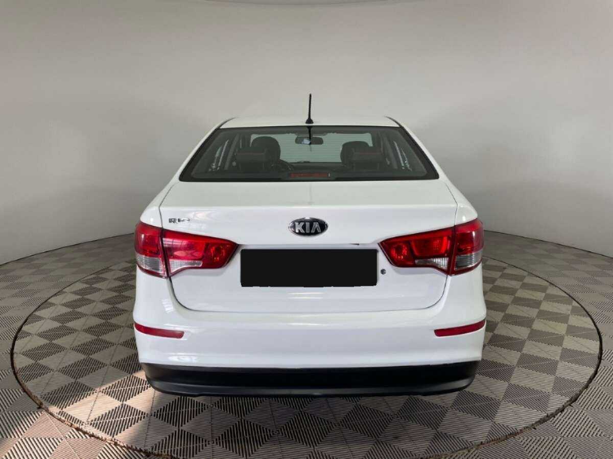 Купить Kia Rio с пробегом. Фото: #4